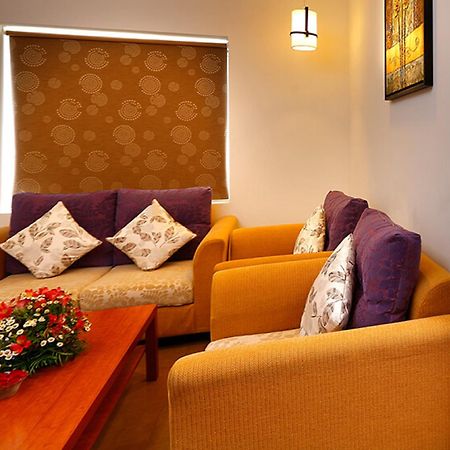 Spice Grove Hotel Thekkady Exterior photo