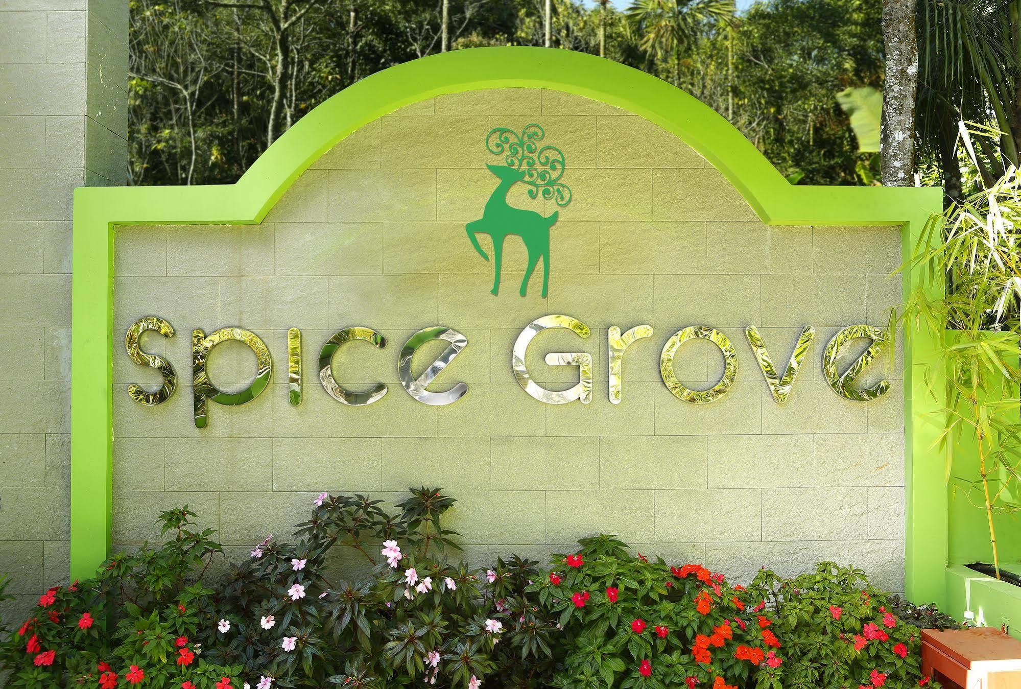 Spice Grove Hotel Thekkady Exterior photo